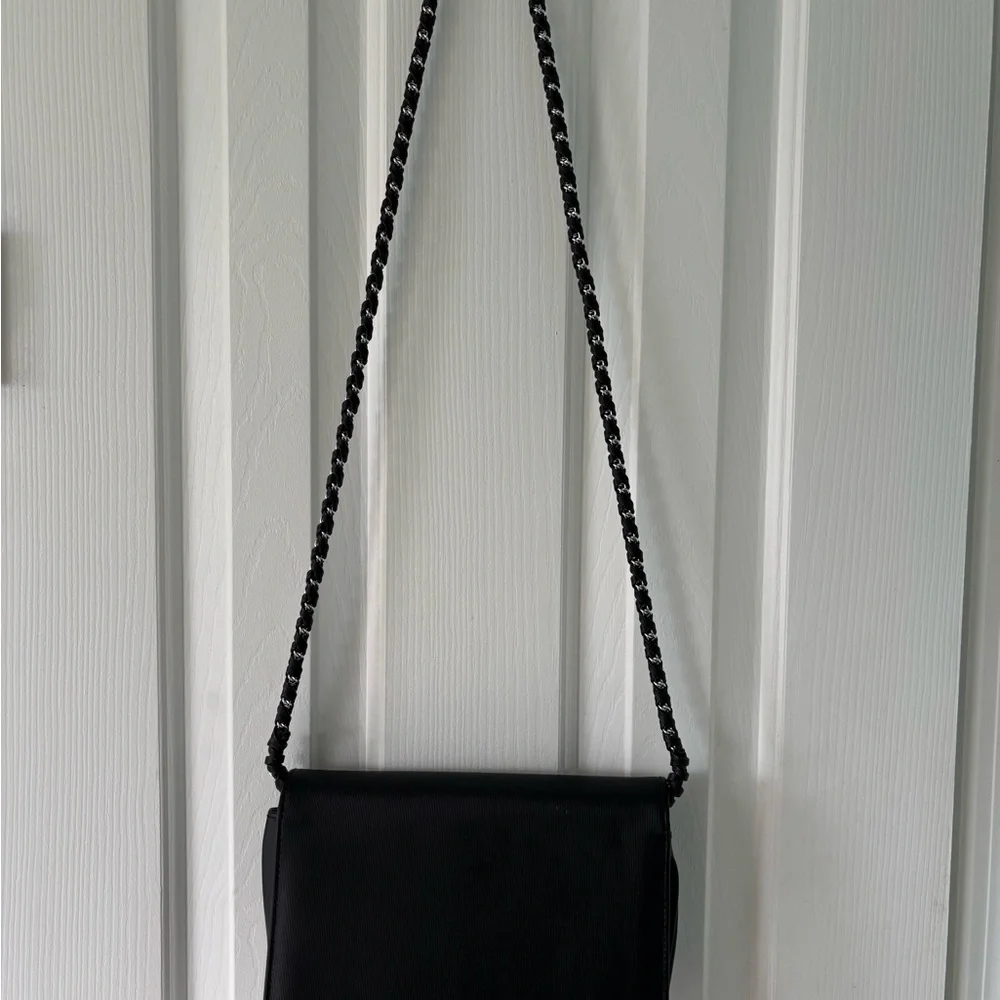 Black Designer Shoulder Bag with Leopard Accent - Picture 3 of 5